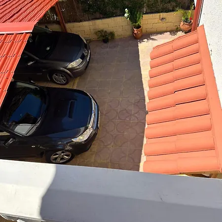 Traditional Flat In - Lampiri Vakantiehuis *